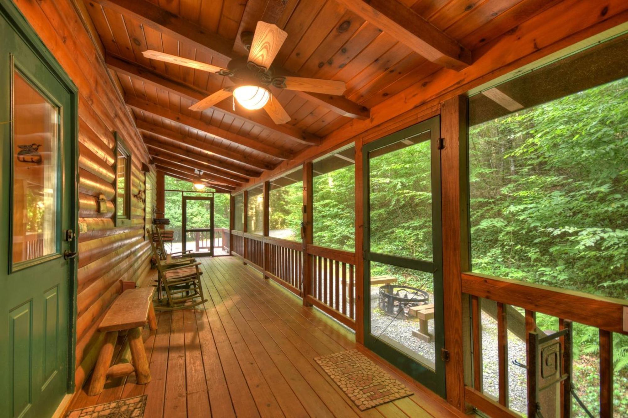 K6 Lodge Gather Around The Firepit Soak In The Hot Tub And Splash In The Creek ブルーリッジ山脈 エクステリア 写真